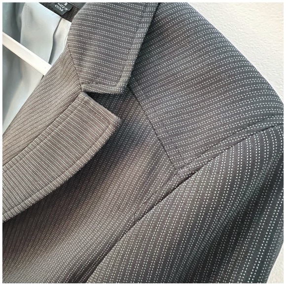 Larry Levine Women’s Peplum Blazer Size 8 - Picture 10 of 15